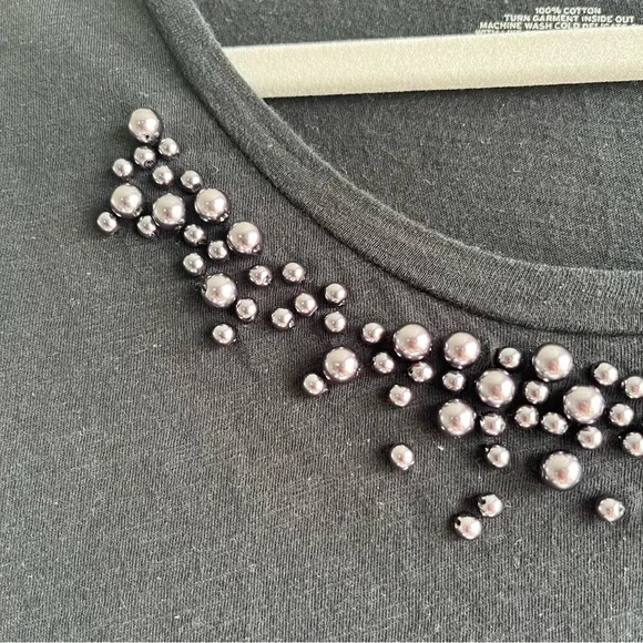 Merona black short sleeve beaded embellished neckline scoop neck tee - Picture 3 of 4